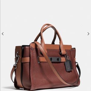 Coach Swagger 33 Colorblock